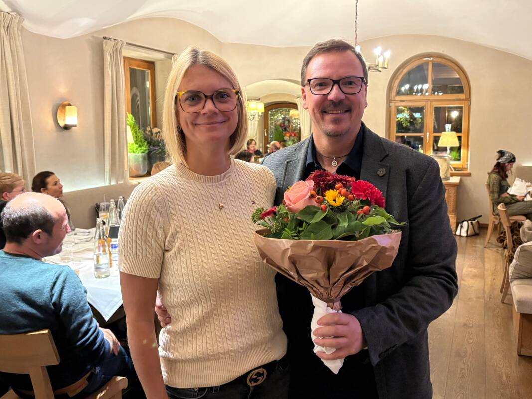 Anne Oettrich und Bürgermeister Andreas Janson beim Dankeessen der Schulweghelfer