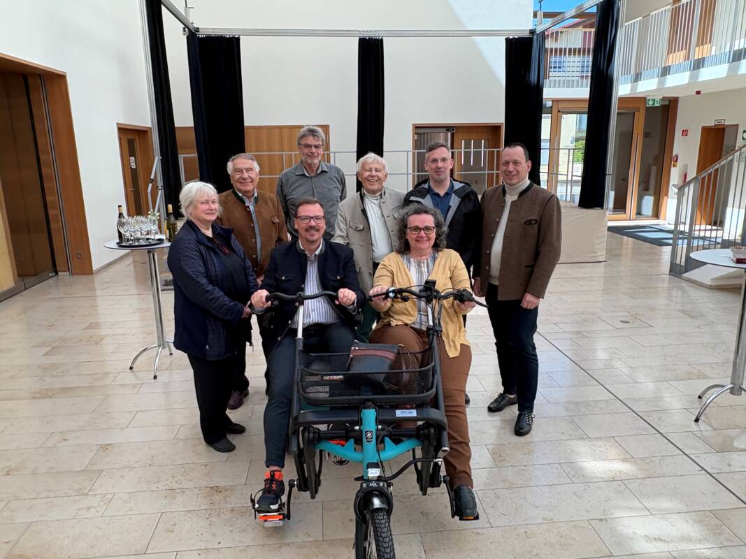 Die Bürgerstiftung freut sich über das neue Pedelec für Feldkirchen.